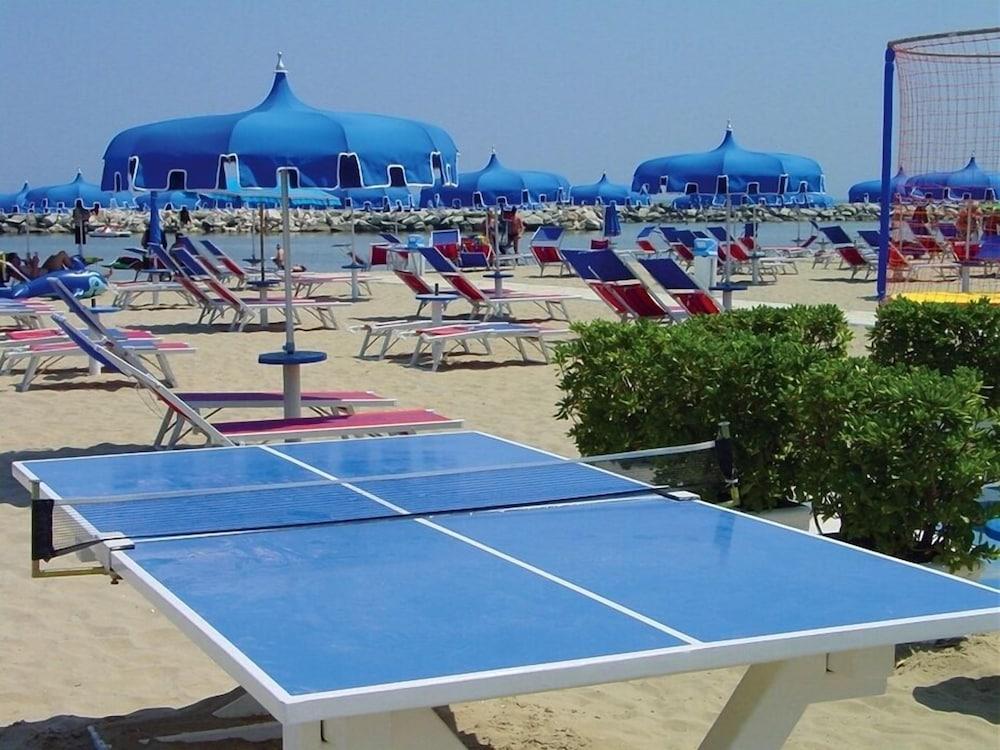 Hotel Solidea Rimini Exteriör bild