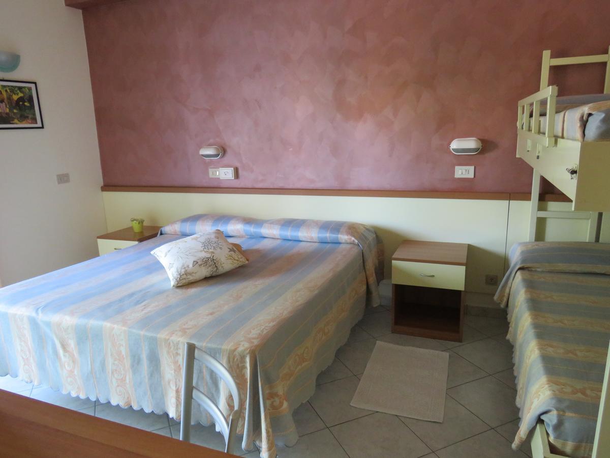 Hotel Solidea Rimini Exteriör bild