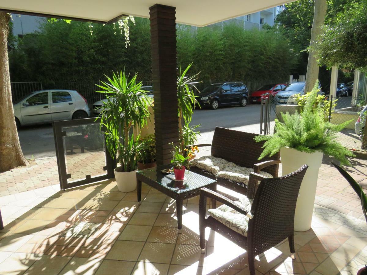 Hotel Solidea Rimini Exteriör bild
