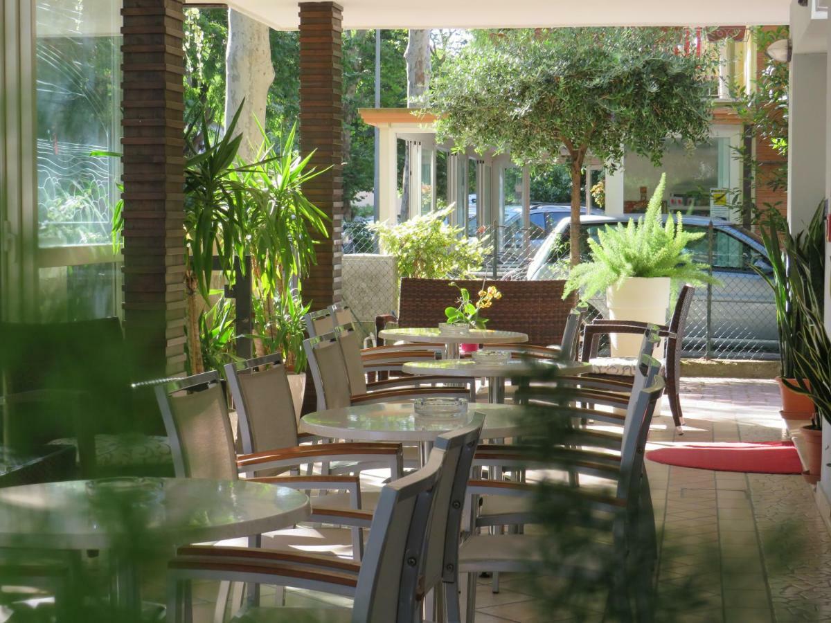 Hotel Solidea Rimini Exteriör bild